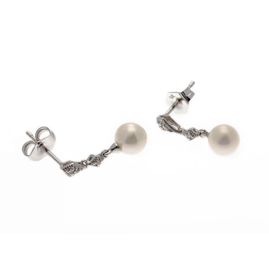 9ct White Gold Pearl And Diamond Earrings (GE807W)
